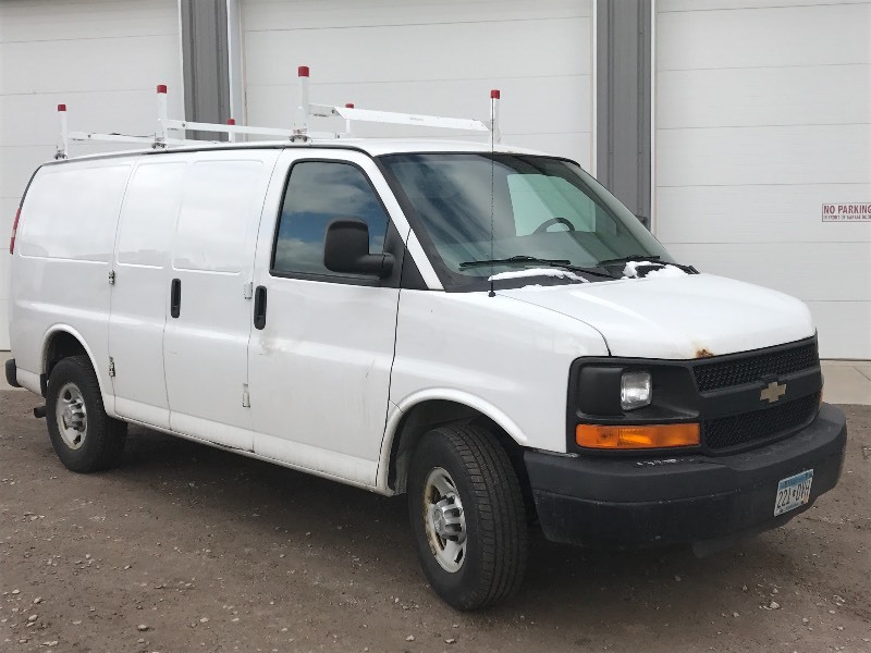 2010 Chevrolet Express Contractors Van