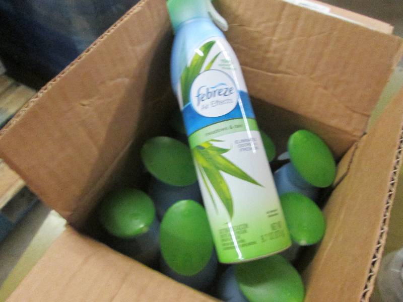 lot 22 image: 9 Each Febreze Air Effects, Air Ref...