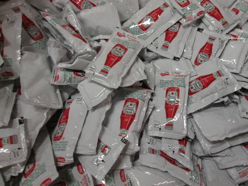 lot 36 image: Case of Heinz Tomato Ketchup Packet...