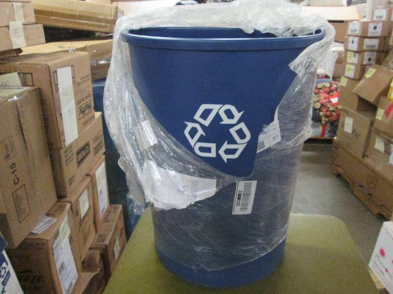 lot 73 image: Large Half Moon Blue Recycling Bin...