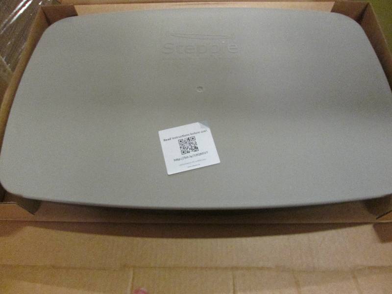 lot 130 image: Lot of 5 Steppie AntiFatigue Balanc...