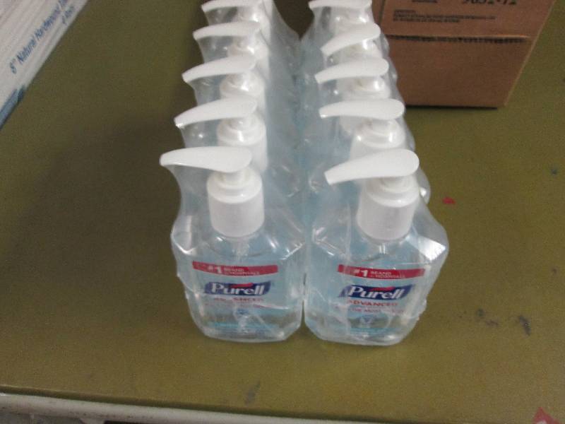 lot 163 image: Box of 12 Purell Advanced Hand Sani...