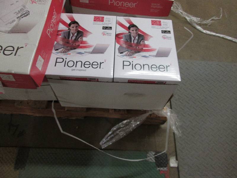 lot 237 image: Case of 10 Reams Pioneer 22 lb Mult...