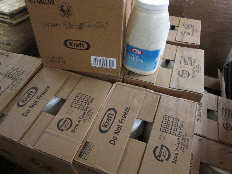 lot 329 image: 5 Cases of 4 gallons Kraft tartar s...