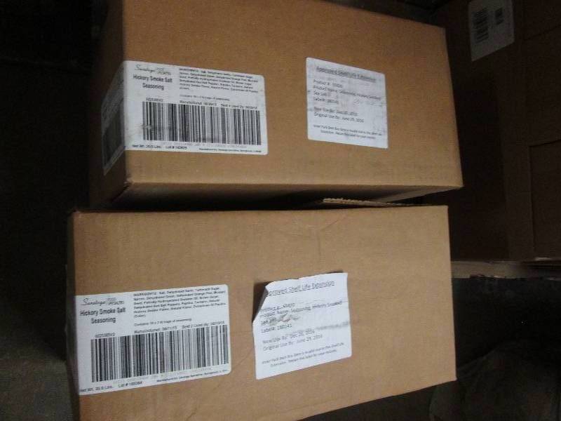 lot 339 image: 20 pouches of Hickory Smoke Salt Se...