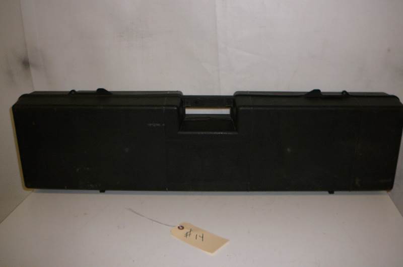 lot 14 image: MTM Arrow Box