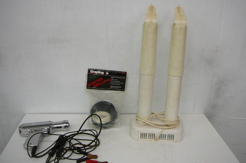 lot 26 image: Boot Dryer, Bow Fish