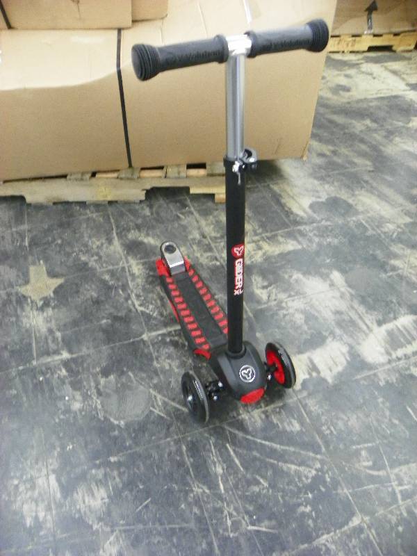 lot 284 image: Glider XL Scooter