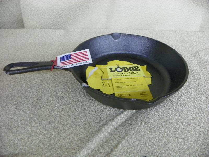 lot 469 image: Lodge Cast Iron Skillet, 2 pieces