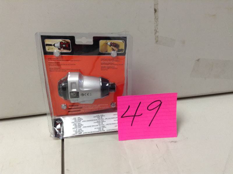 lot 49 image: Black and Decker Matrix quick connect system attachment