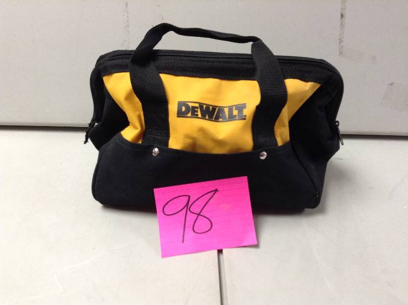 lot 98 image: Dewalt DCD780 20V MAX Li-Ion 12 Inch Compact Drill Driver  Tool Bag in like new condition