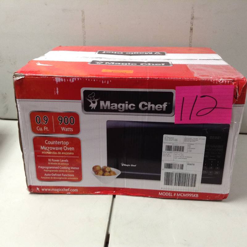 lot 112 image: Magic Chef 0.9 cu ft Countertop Microwave Oven model MCM995KB