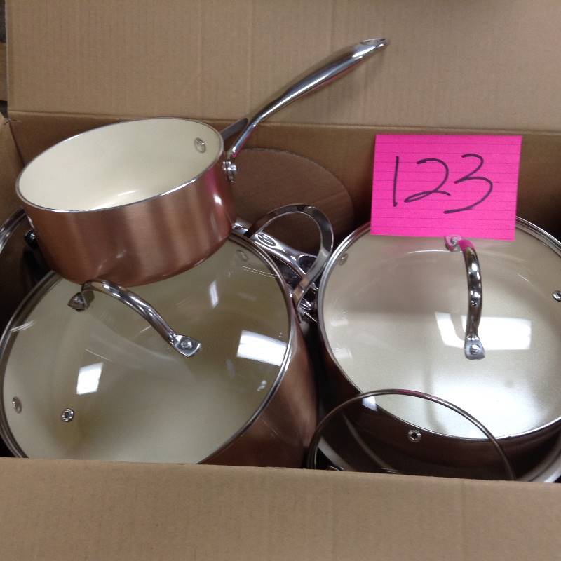 lot 123 image: Food Network Ceramic Coated Cookware Set 10 Pcs Copper