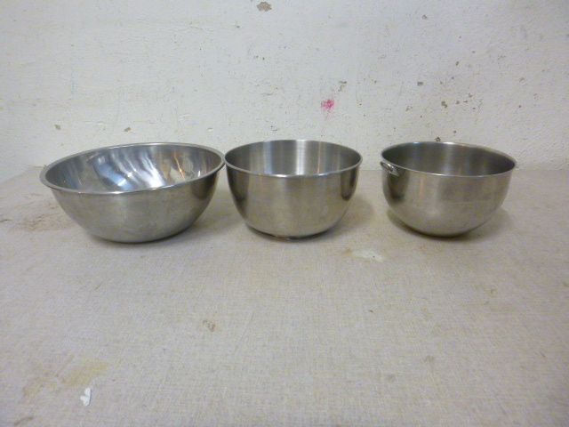 3 Stainless Steel Bowls