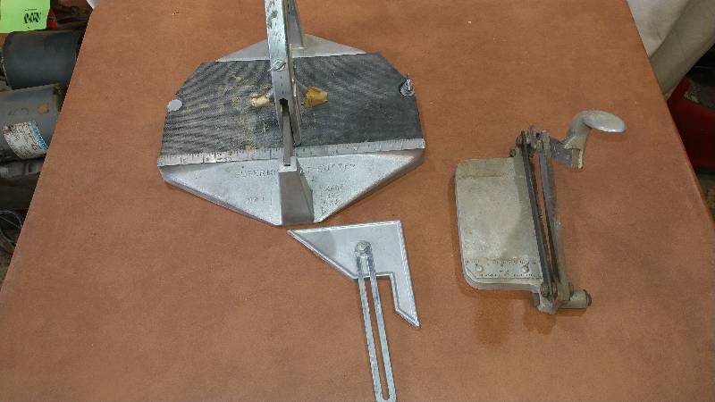 lot 18 image: Tile Cutter and Plastic Cutter