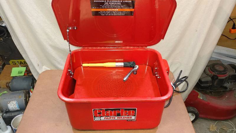 lot 87 image: 3.5 Gallon Clarke Parts Washer