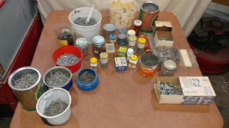 lot 97 image: Various Screws and Nails