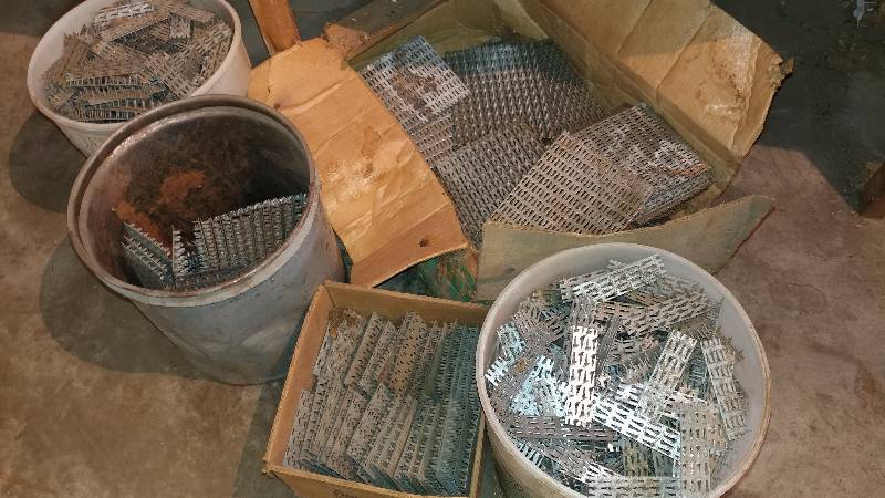 lot 124 image: Joist Brackets - Large Variety