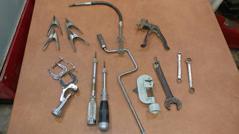 lot 145 image: Various Tools