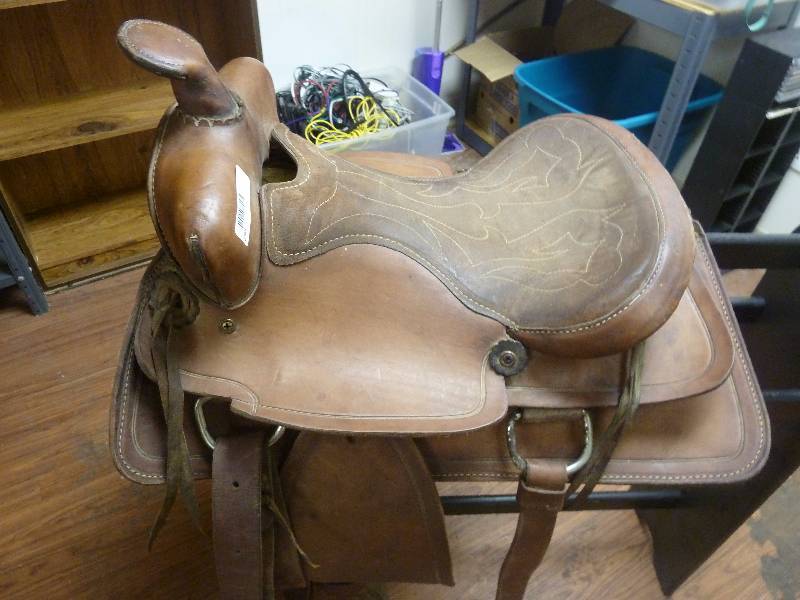 15 Riding Saddle