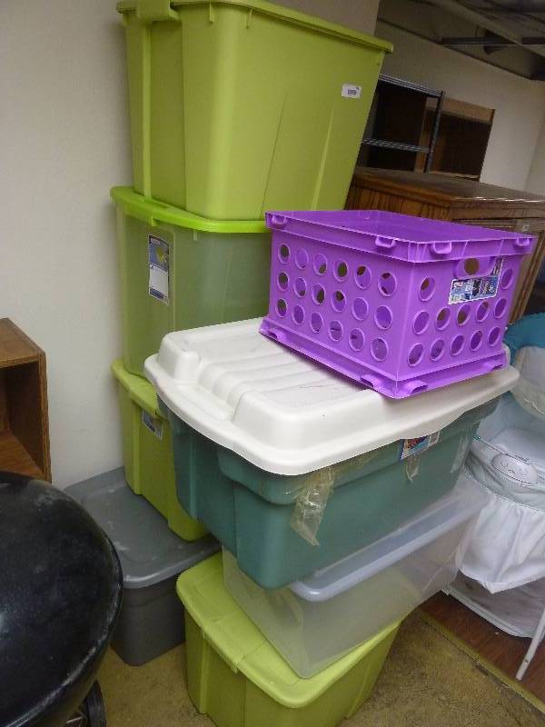 lot 681 image: Totes with Lids