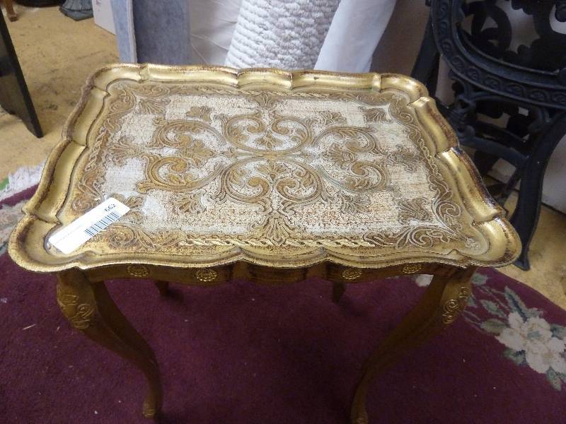 lot 662 image: Vintage Decorative Table