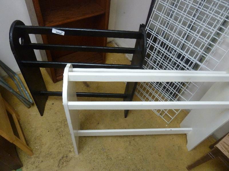 lot 669 image: Two Wood Quilt Racks