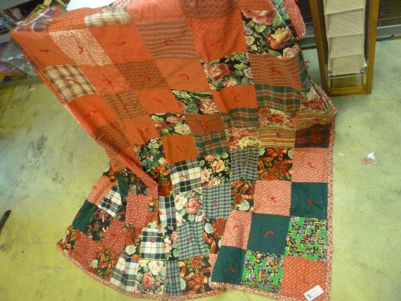 lot 507 image: Handmade Quilt