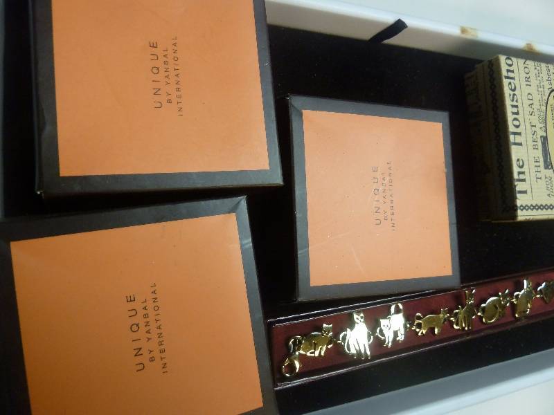 lot 531 image: Jewelry Lot