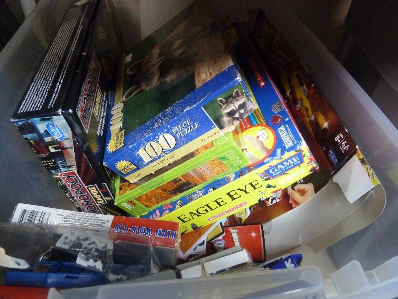 lot 647 image: Game and Puzzle Lot