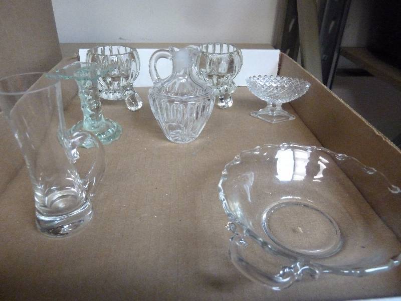 lot 655 image: Mini Glass Lot