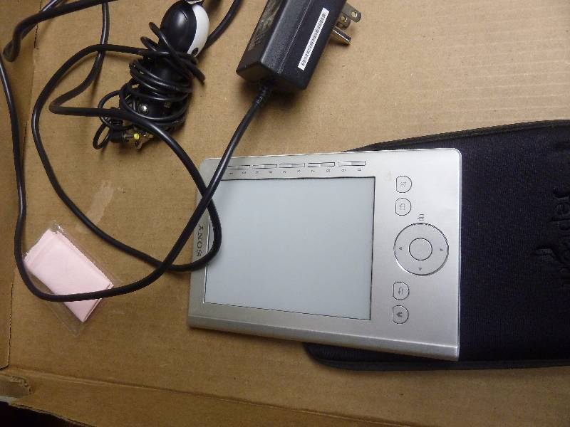 lot 697 image: Sony Reader
