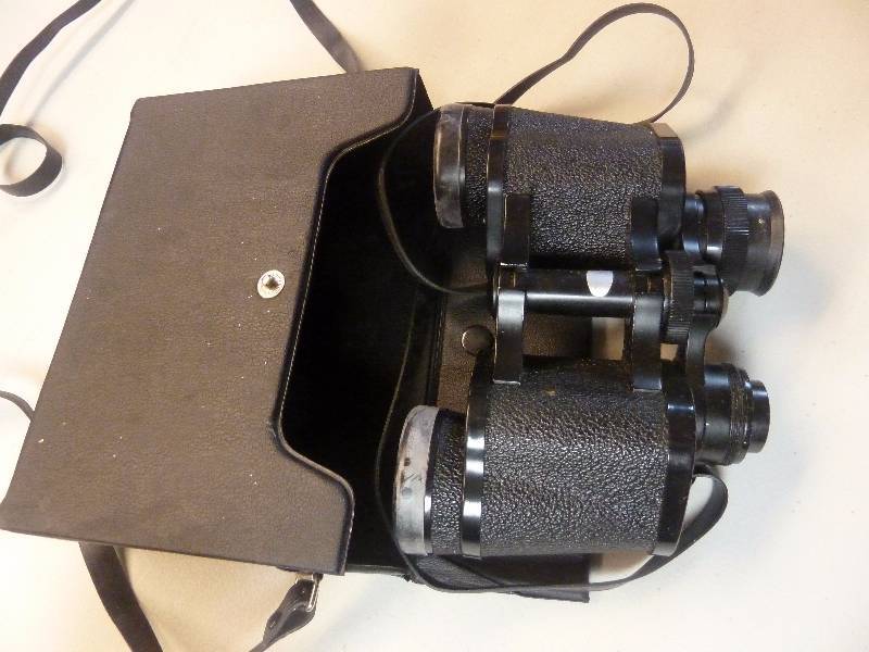 lot 620 image: Binoculars