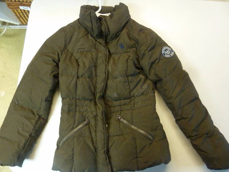 lot 624 image: Abercrombie Kids Jacket