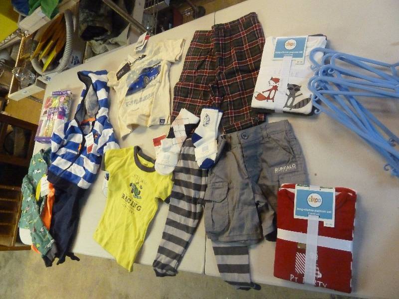 lot 627 image: Kids Clothes