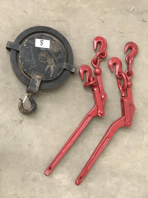 lot 8 image: Chain Binders & Pulley