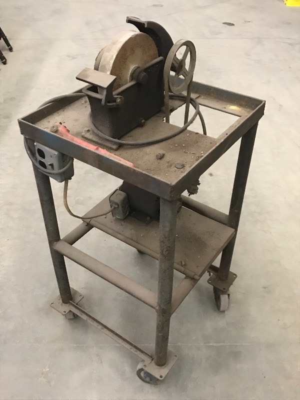 lot 21 image: Heavy Duty Wheel Grinder