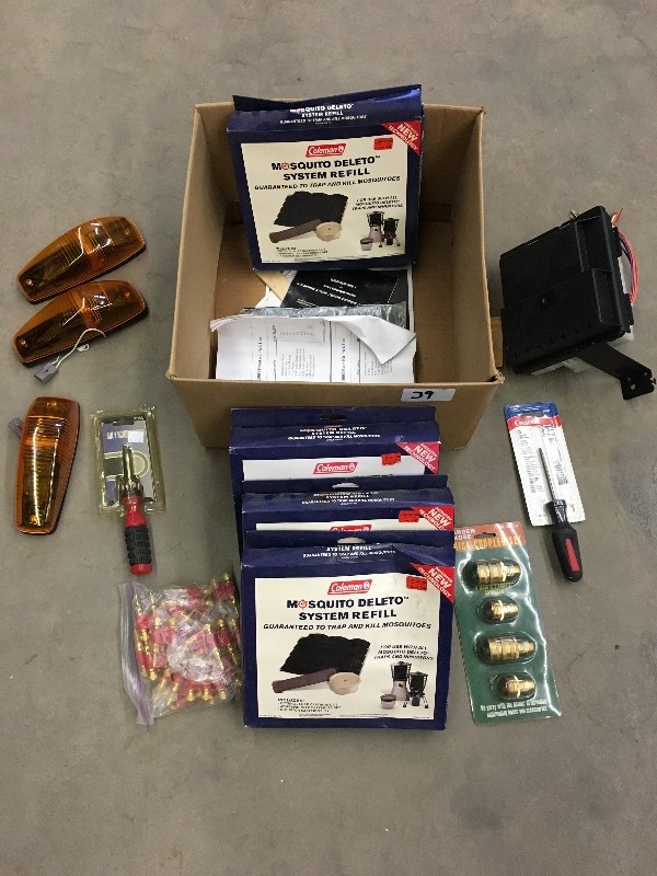 lot 39 image: Box of Assorted Garage Items