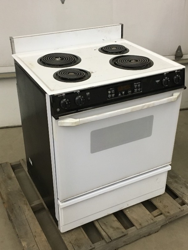 lot 58 image: Electric Range