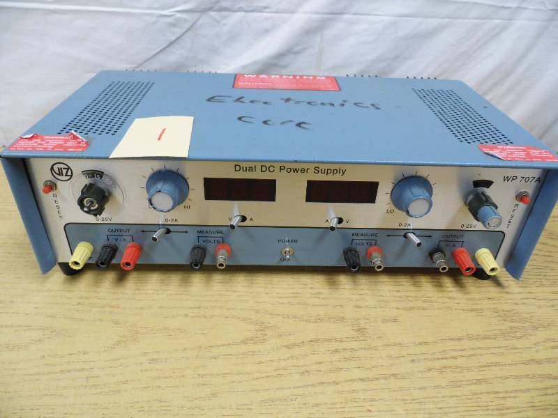 lot 1 image: Dual DC Power Supply