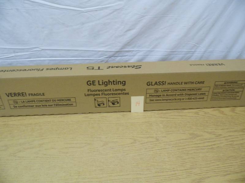 lot 14 image: New Box of GE T5 Bulbs