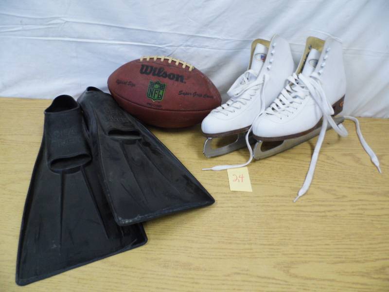 lot 24 image: Ice Skates - Flippers - Football