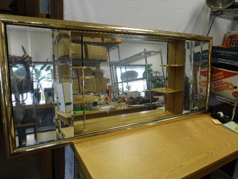 lot 30 image: Mid Century Modern Wall Shelf