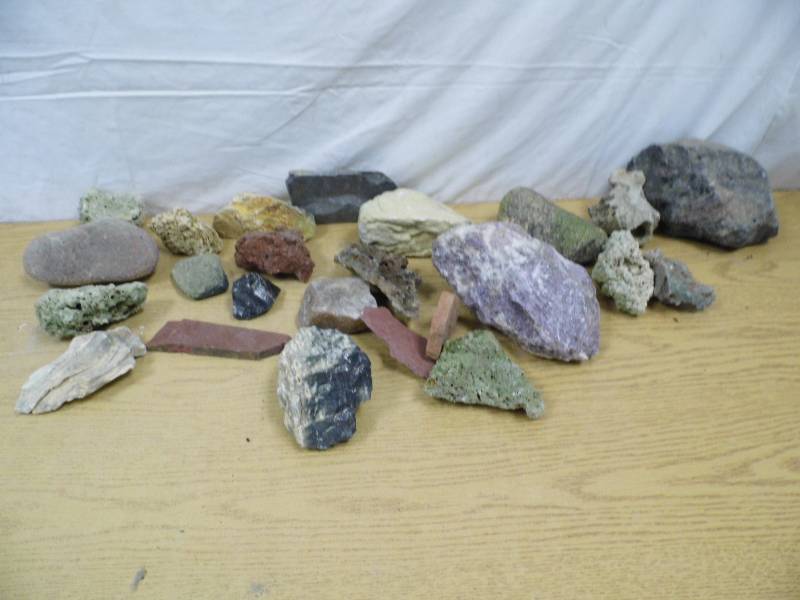 lot 36 image: Aquairum or Landscape Rocks wCrate