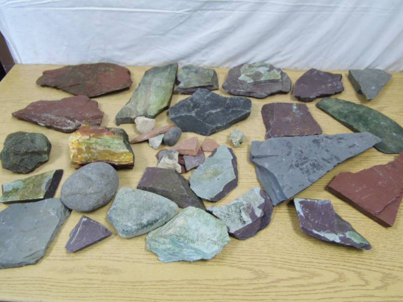 lot 38 image: Aquairum or Landscape Rocks