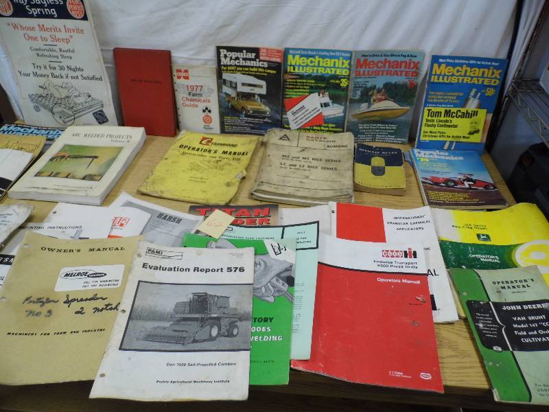 lot 62 image: Vintage Magazines - Old Farm Manuals