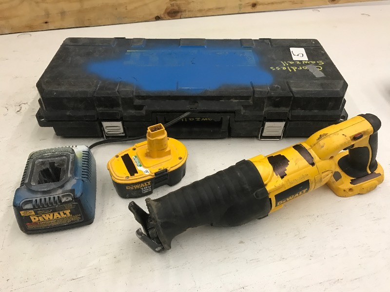 DeWalt Tool Set