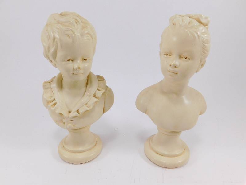 Lot of 2 bust statues