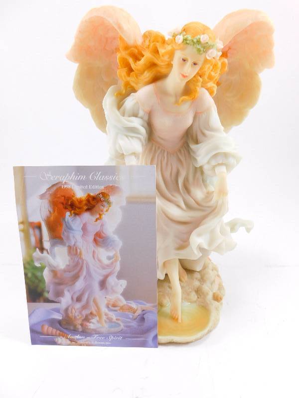 Seraphim Classics Angel Statue
