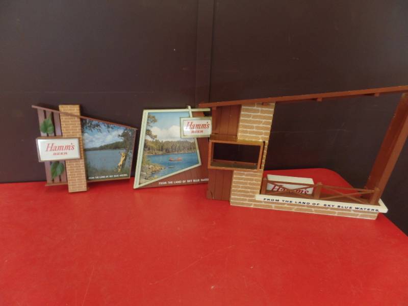 lot 208 image: Hamms Wall Signs